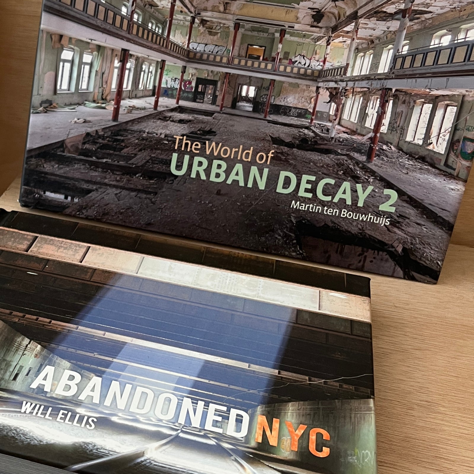 No.3 Book Club / Urban Decay
