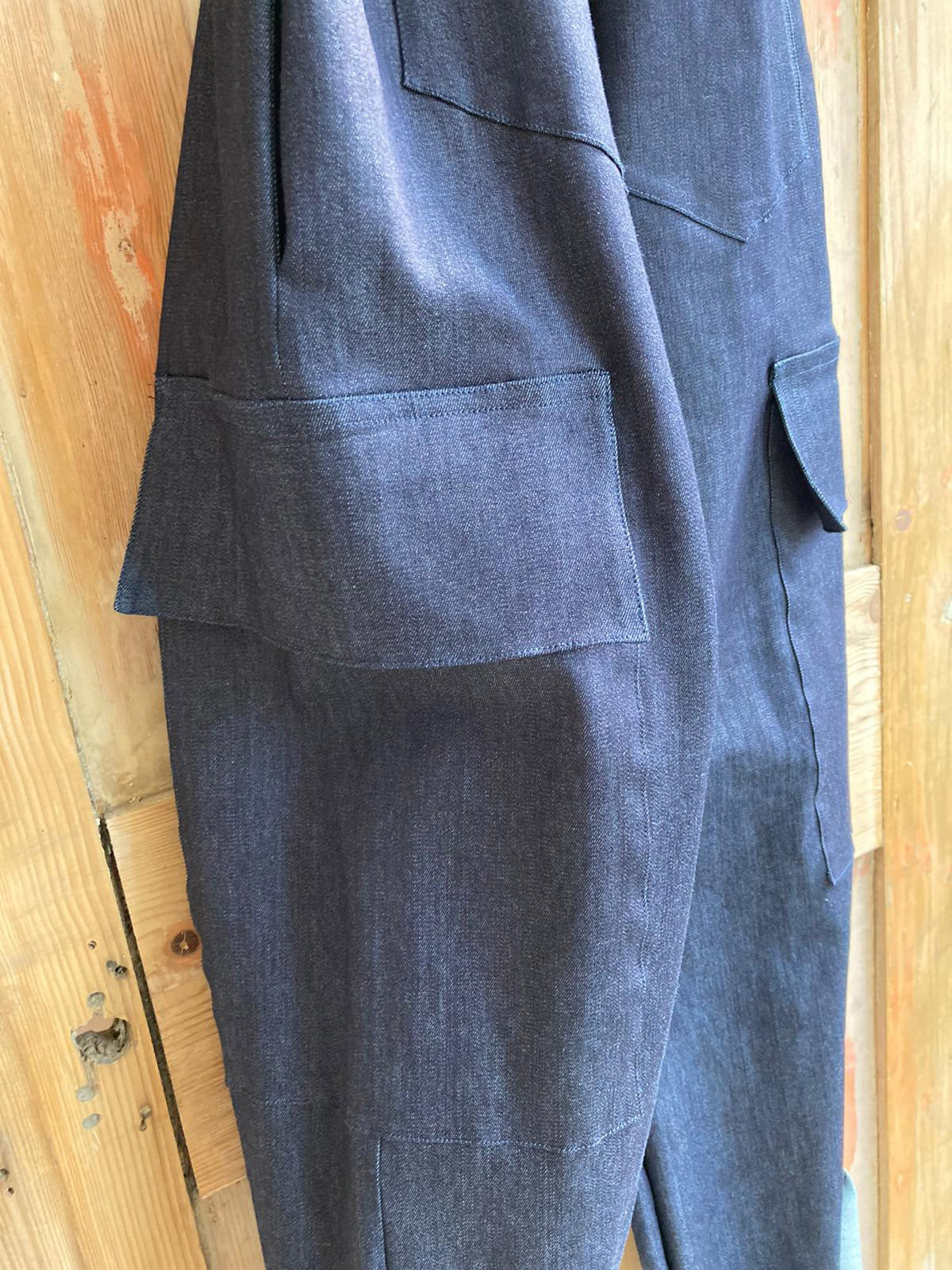 Les Animaux Elastic waist Organic denim cargo pant